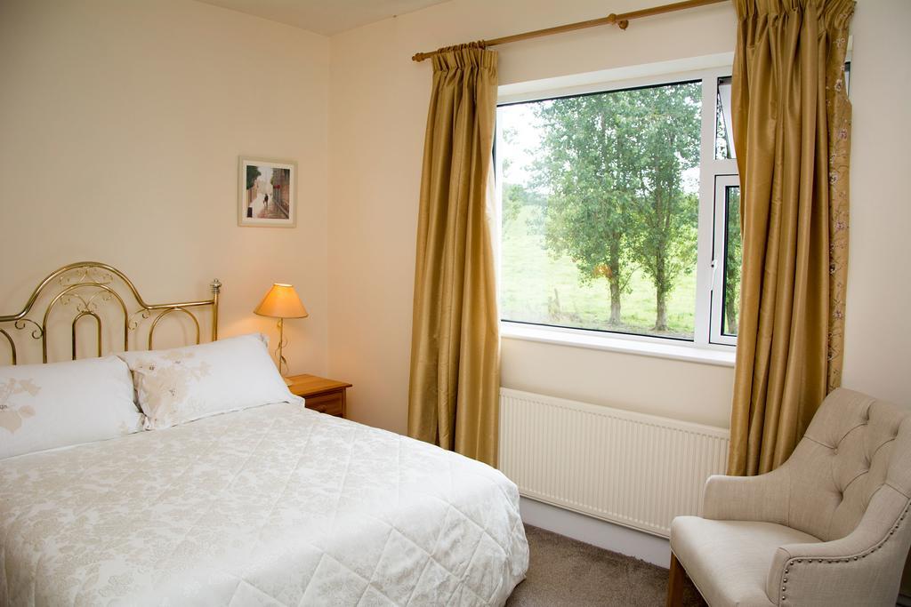 Knights Haven Bed & Breakfast Glin Екстериор снимка